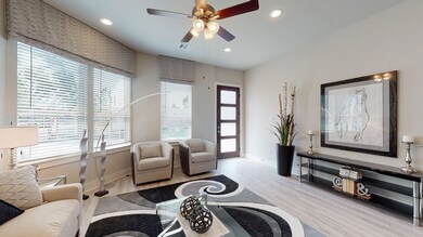 9017 Lonestar Creekbend Ln, Houston, TX 77080 - photo 3