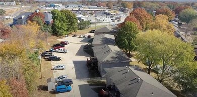 805 NW Mock Ave, Blue Springs, MO 64015 - photo 4