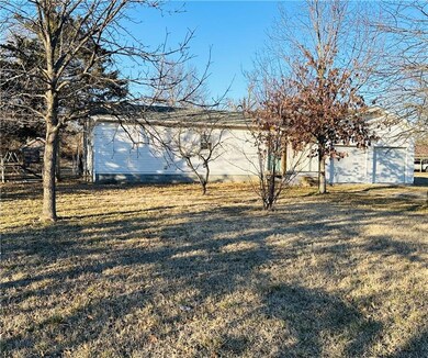 4401 Main St, Parsons, KS 67357 - photo 3