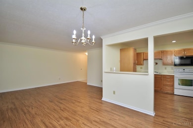 2300 Sylved Ln, Cincinnati, OH 45238 - photo 5