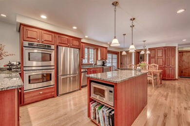 8 Carriage Ln, Hanover, NH 03755 - photo 3