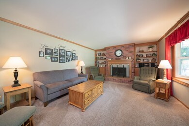 1520_E_Dowling_Road_03