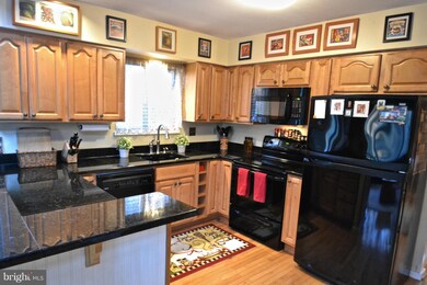 9635 Greenmoon Path, Columbia, MD 21046 - photo 7