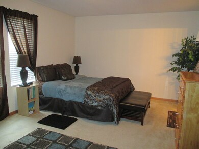 221 Springbrook Trail S, Oswego, IL 60543 - photo 7