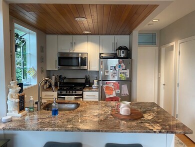 18 Upland Rd unit 6, Cambridge, MA 02140 - photo 3