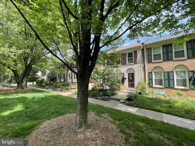 11927 Travistock Ct, Reston, VA 20191 - photo 6