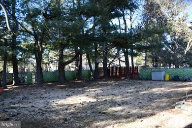 33 Belhurst Ln, Willingboro, NJ 08046 - photo 2