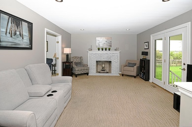 6679 Spruce Creek Dr, Liberty Township, OH 45044 - photo 5