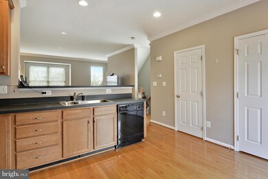 25339 Crossfield Dr, Chantilly, VA 20152 - photo 5