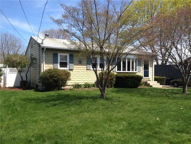 81 Alfred St, Warwick, RI 02889 - photo 2