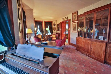 Formal Living Room w 2 sets of pocket doors