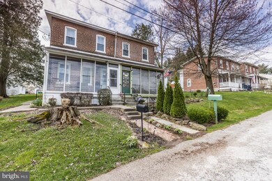 806 Latshaw Rd, Spring City, PA 19475 - photo 2