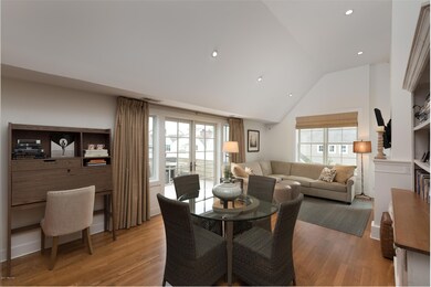 77 Havemeyer Ln unit 221, Stamford, CT 06902 - photo 2