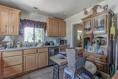 2721 Lanning Ave, Redding, CA 96001 - photo 7