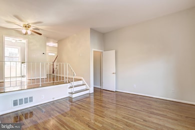 8318 Darlington St unit 461, Springfield, VA 22152 - photo 3