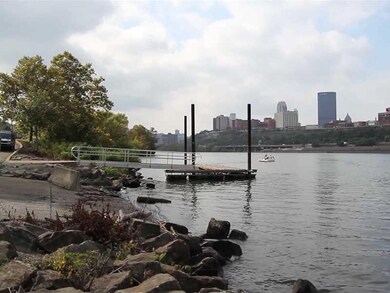 Waterfront/Dock/Pier.