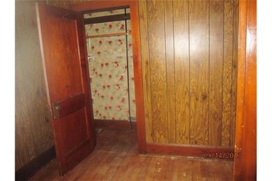 2337 E Grand Ave, Des Moines, IA 50317 - photo 6