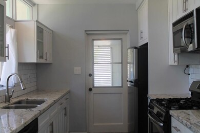 511 W Puget Ave, Phoenix, AZ 85021 - photo 7