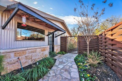 603 N Cherry St, Fredericksburg, TX 78624 - photo 2