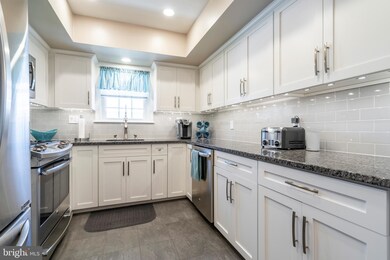 613 Clay Dr, Conshohocken, PA 19428 - photo 4