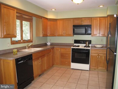 24 Rolling Rd, Stratford, NJ 08084 - photo 5