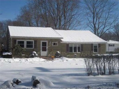 43 Burnett St, Auburn, MA 01501 - photo 2