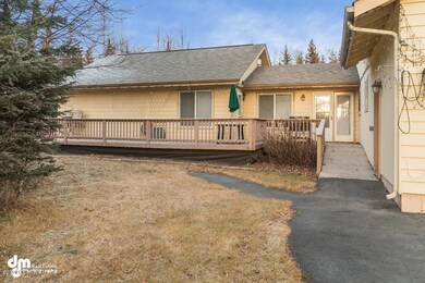 Deck_DMD_0593-SMALL
