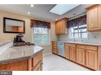 221 Arden Rd, Conshohocken, PA 19428 - photo 7