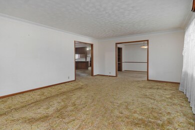 812 W Riverside St-6