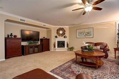 Huge Great room w/cozy fireplace, crown molding, b