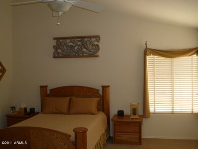 Master bedroom2