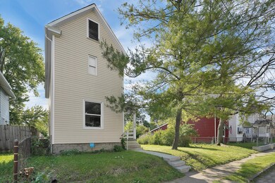 138 N Harris Ave, Columbus, OH 43204 - photo 2