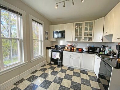 40 Cypress St unit 2, Newton Center, MA 02459 - photo 3