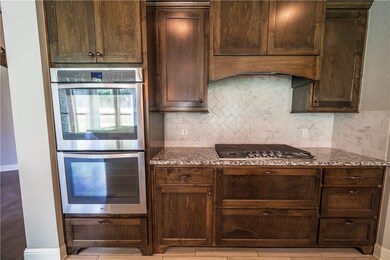 3319 Thornbury Dr, Springdale, AR 72764 - photo 7