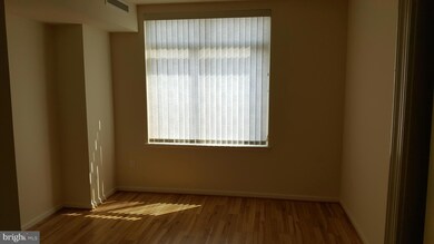 The Crescent unit 1411, Silver Spring, MD 20910 - photo 7