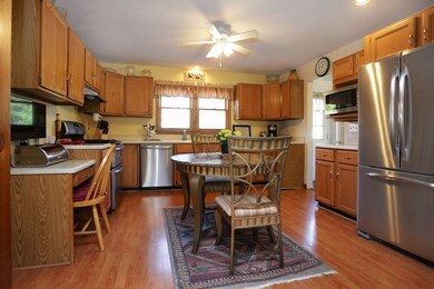 8 Drew St, Newburyport, MA 01950 - photo 5