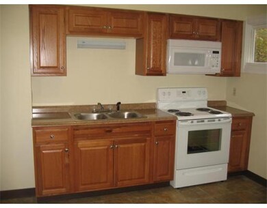 14 Hartshorn Ave unit 2, Worcester, MA 01602 - photo 2