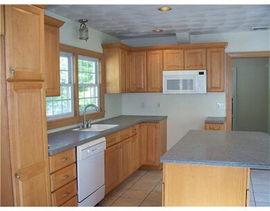 34 Reynolds Rd, Chepachet, RI 02814 - photo 5