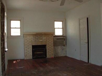 525 31st St 009