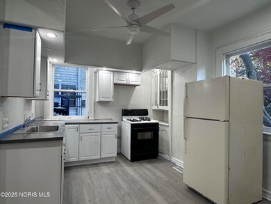 629 Virginia St, Toledo, OH 43620 - photo 6