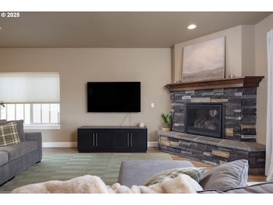 62905 Daniel Rd, Bend, OR 97701 - photo 4