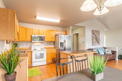 dining, kitchen