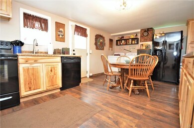 5563 Cherry Valley Rd, Stroudsburg, PA 18360 - photo 3