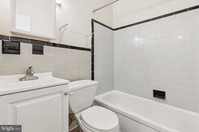 107 Walnut Ave unit 2, Ardmore, PA 19003 - photo 7