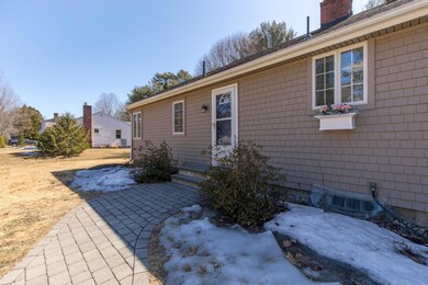 2 Meadowbrook Rd, Brunswick, ME 04011 - photo 3
