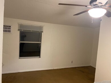 376 County Road 444, Hondo, TX 78861 - photo 7