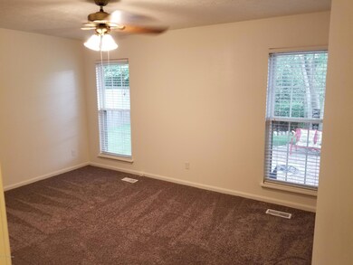 6808 Beackstone Ct, Louisville, KY 40228 - photo 7