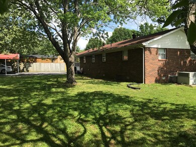 1309 Northcutt Dr, Shelbyville, TN 37160 - photo 3