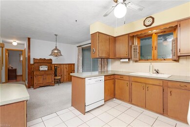 Spacious Kitchen with Appliaances Included.