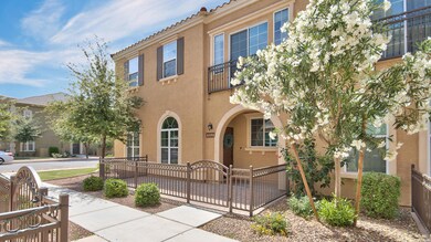 4726 E Red Oak Lane #102